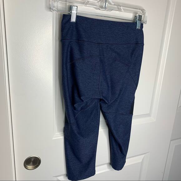 Outdoor Voices Cropped Navy Heathered Colorblock Leggings Size XS - Picture 5 of 6